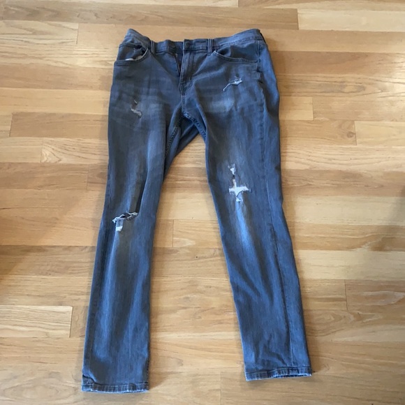 1-4 pairs of pants - Picture 4 of 4